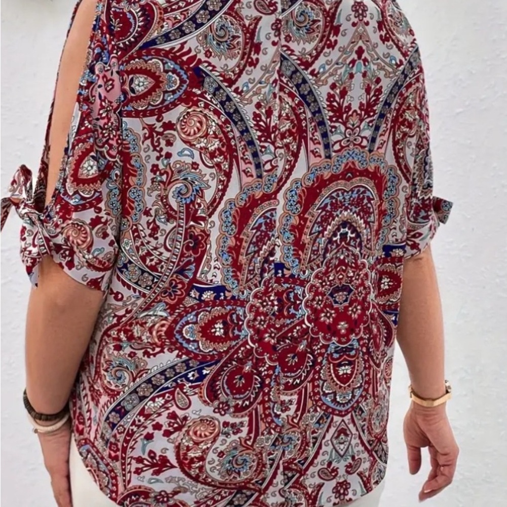 ELEGANT WOMENS 1X  PAISLEY PRINT TIE SLEEVE BLOUSE